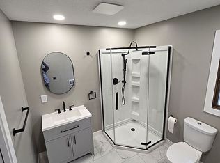 202 Baltimore St, Seneca, KS 66538