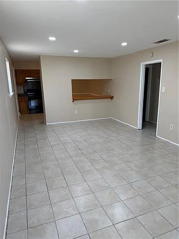 2 bed, 1.0 bath, 850 sqft, $1,250 — Photo 3