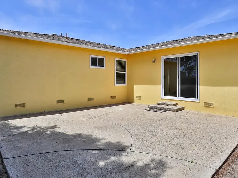 128 Brookside Pl — Photo 4