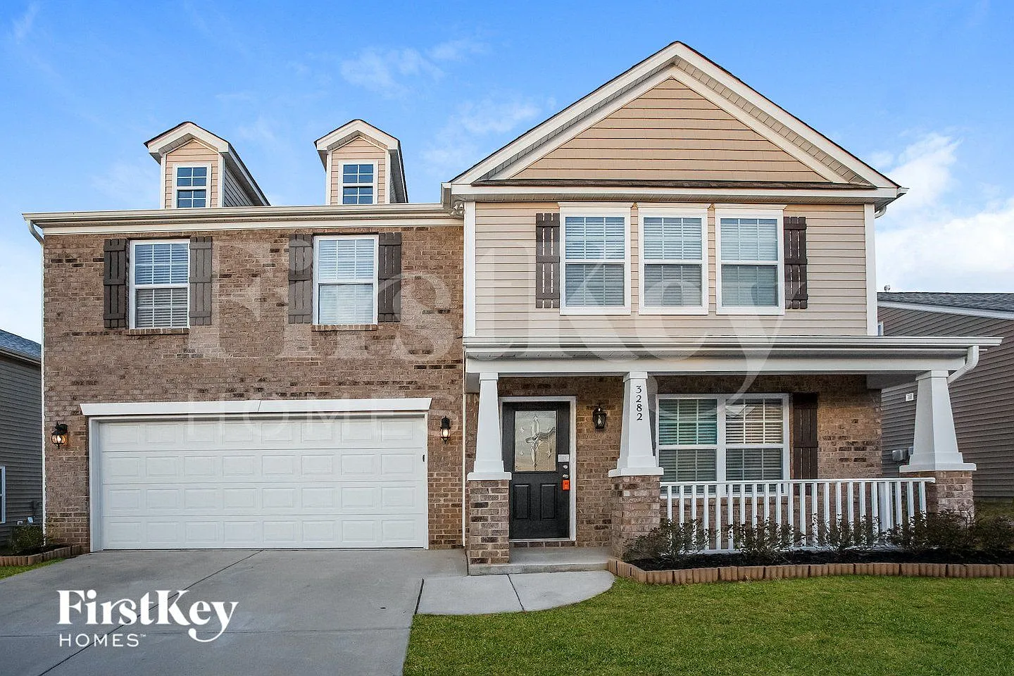 4 bed, 2.5 bath, 2600 sqft, $2,350 — Photo 1