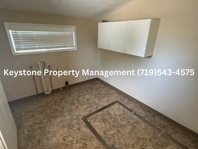 706 W Adams Ave — Photo 10