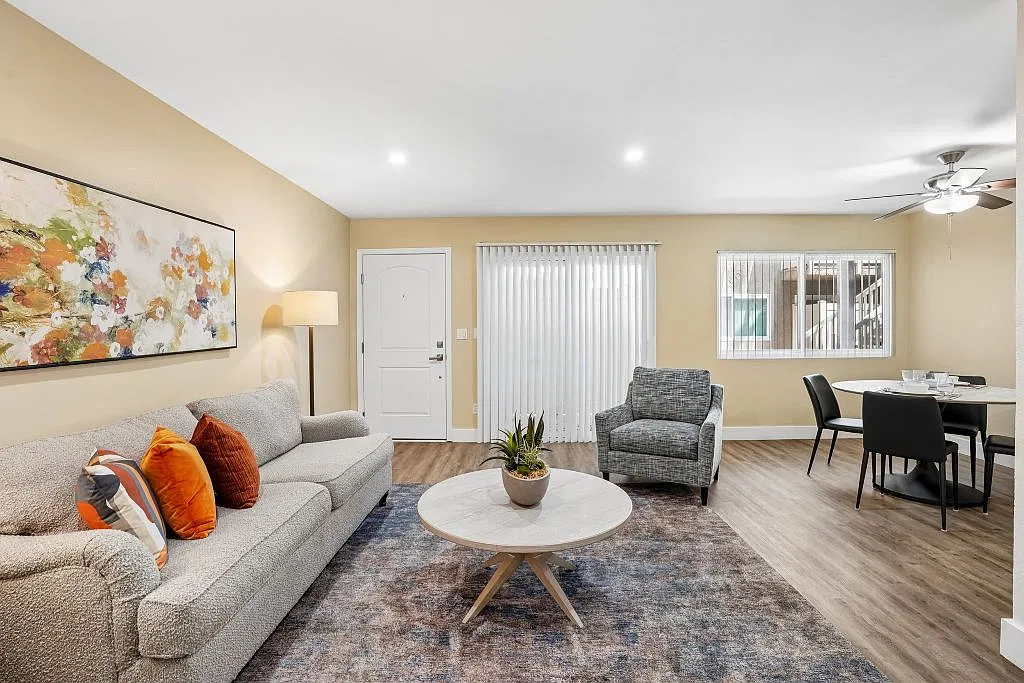 Casa De Marina Apartments — Photo 1