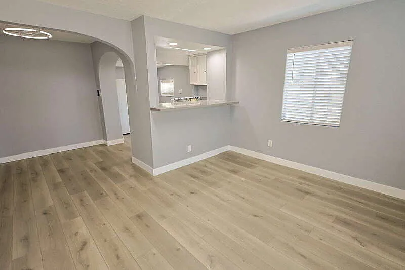 2 bed, 1.0 bath, 1100 sqft, $3,000 — Photo 4