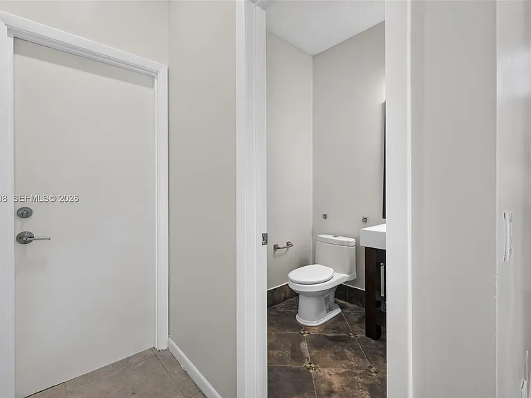 498 Cambridge Ln — Photo 20