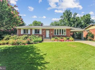 7404 Sweetbriar Dr, College Park, MD