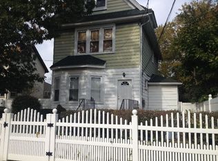 13932 Caney Ln, Rosedale, NY 11422