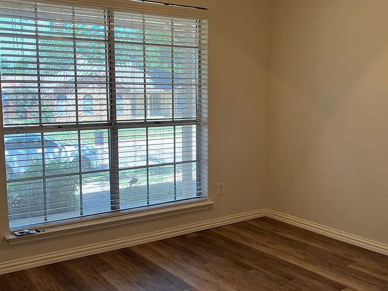 Second bedroom with small walk-in closet
