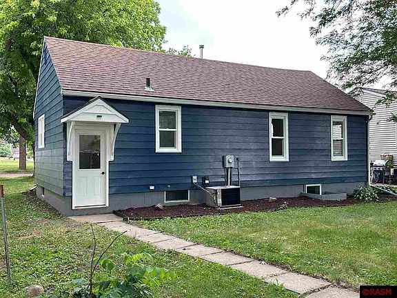 3rd image of 1007 2nd Ave S