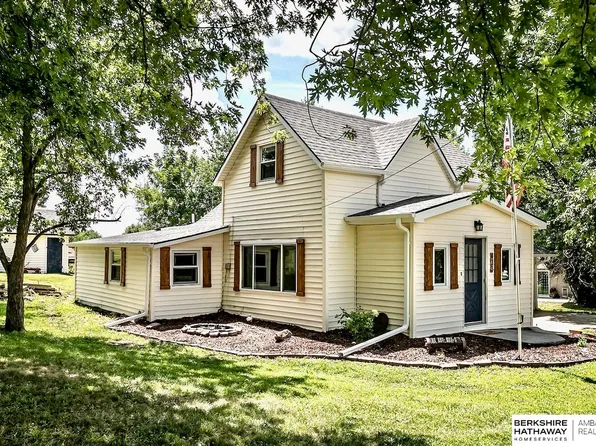 433 E 5th St, Valparaiso, NE 68065