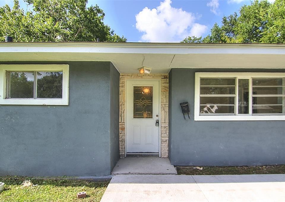 1st image of 5732 Willow Glen Dr