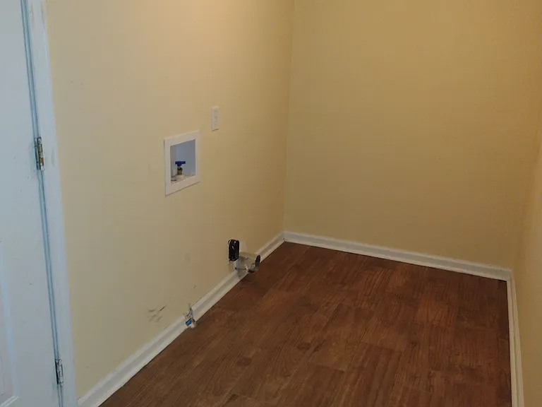 1113 New Rosedale Rd NE — Photo 17