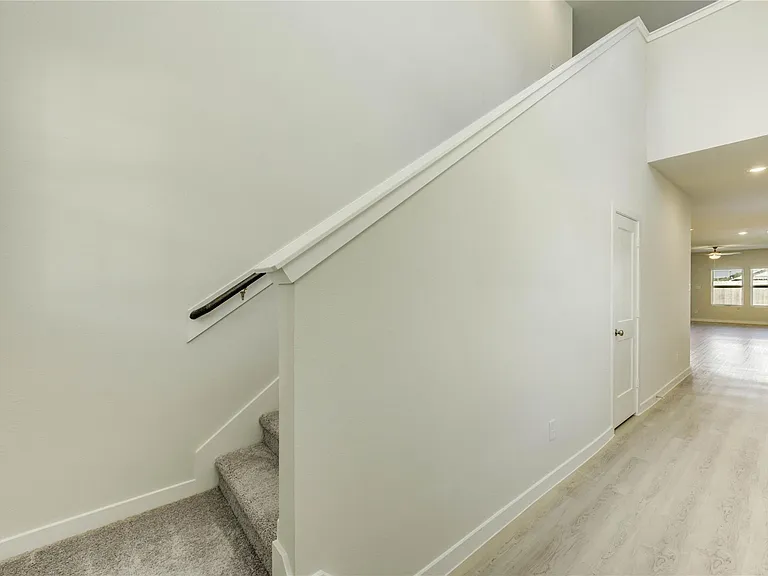 21526 George Wayne Way — Photo 17