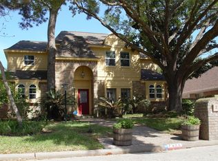 7222 Birchtree Forest Dr, Houston, TX 77088