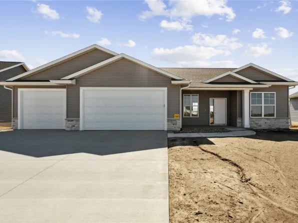 1363 Echo Ridge Ln, Marion, IA 52336