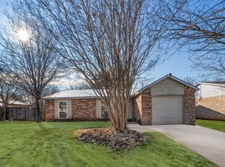 3817 Longmeadow Way, Fort Worth, TX 76133