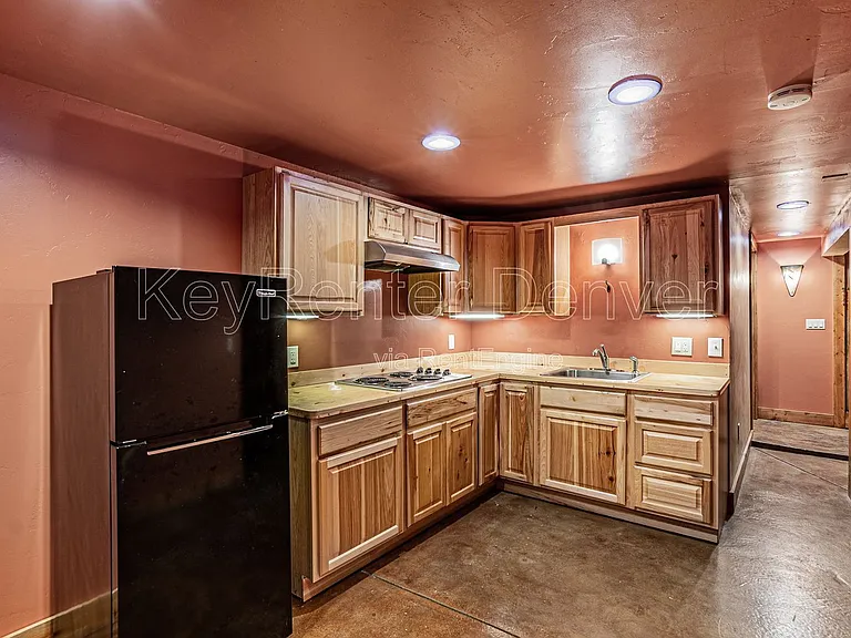 2105 W 31st Ave — Photo 30