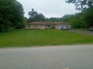 3570 Leix Rd, Caro, MI 48723