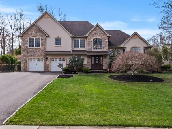 357 WILLOW WAY, Clark Twp., NJ 07066