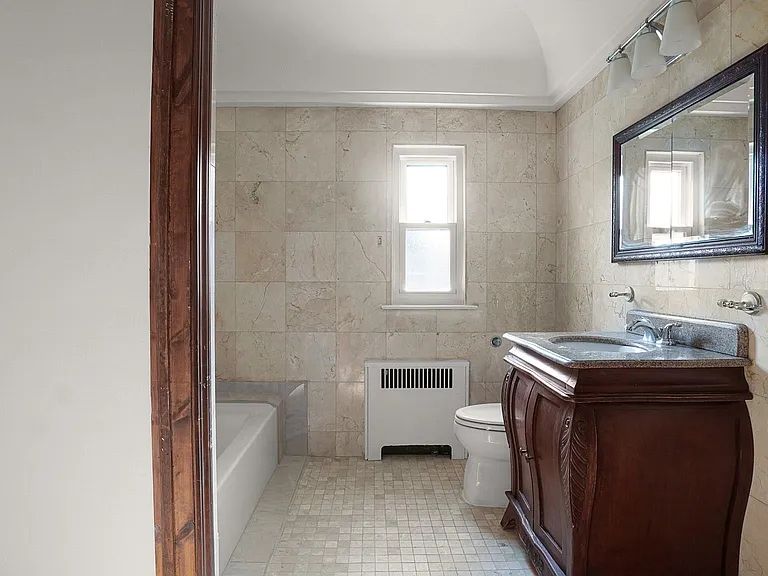 22 Parkwold Dr E — Photo 15
