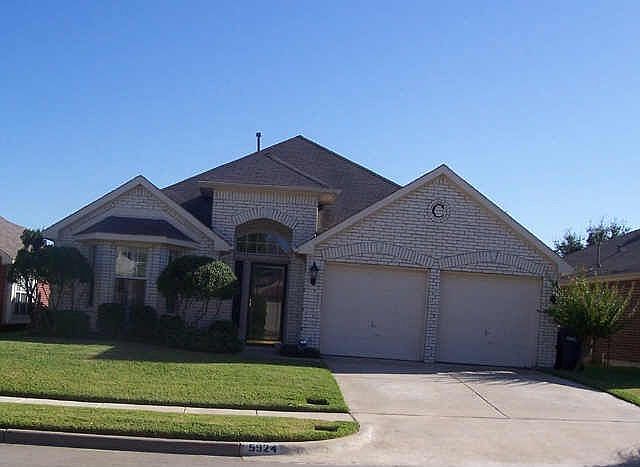 1st image of 5924 Vista Park Ln