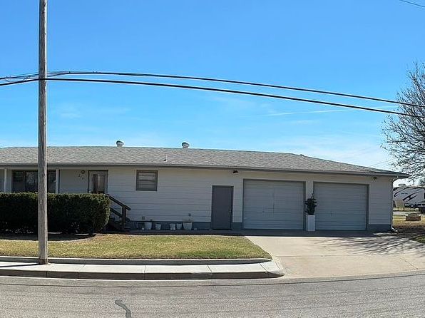 219 E Kansas St