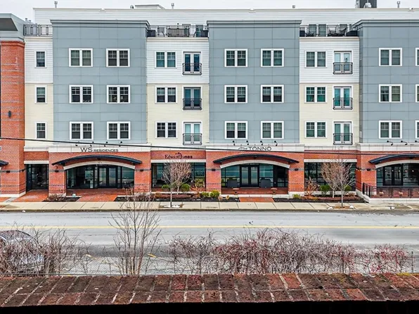 175 North Ave #202, Wakefield, MA 01880