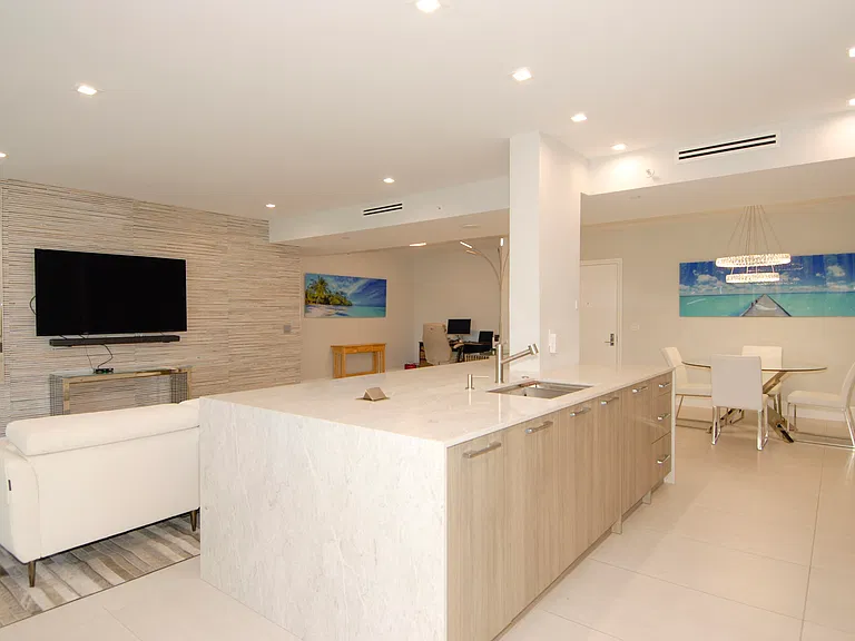 3200 N Ocean Blvd #506 — Photo 11