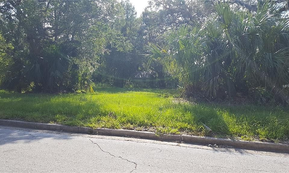 1st image of 1015 Avocado Ave