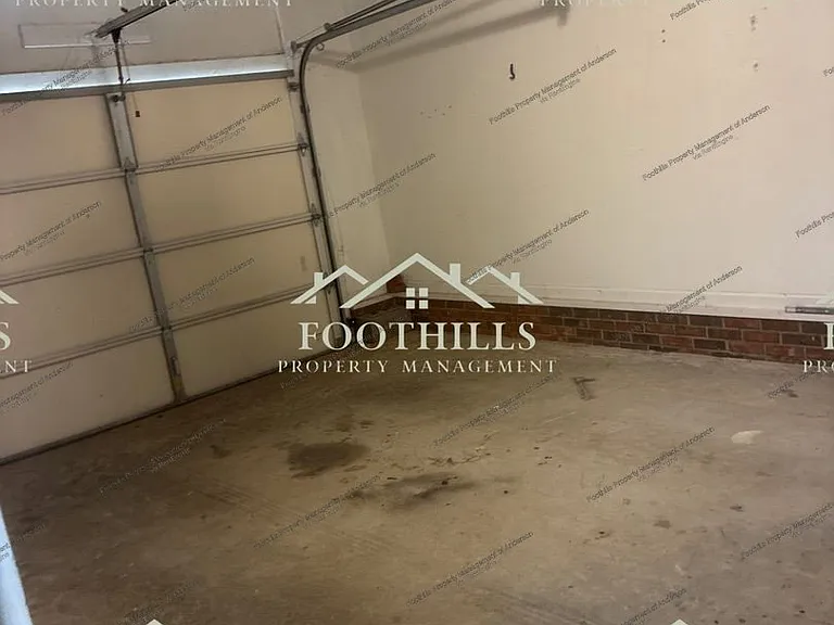 107 Ashton Ln — Photo 10