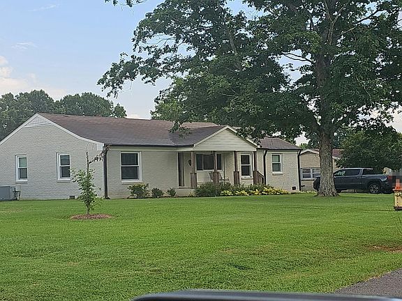 3rd image of 2916 Mere Dr
