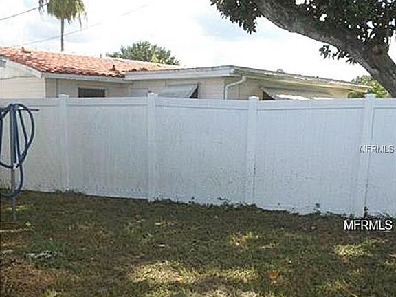3rd image of 2043 Maureen Dr