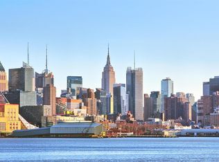 517 Harbor Pl, West New York, NJ 07093