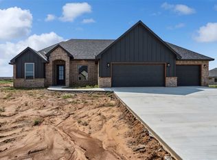 12721 Ridge Rd, Elgin, OK 73538