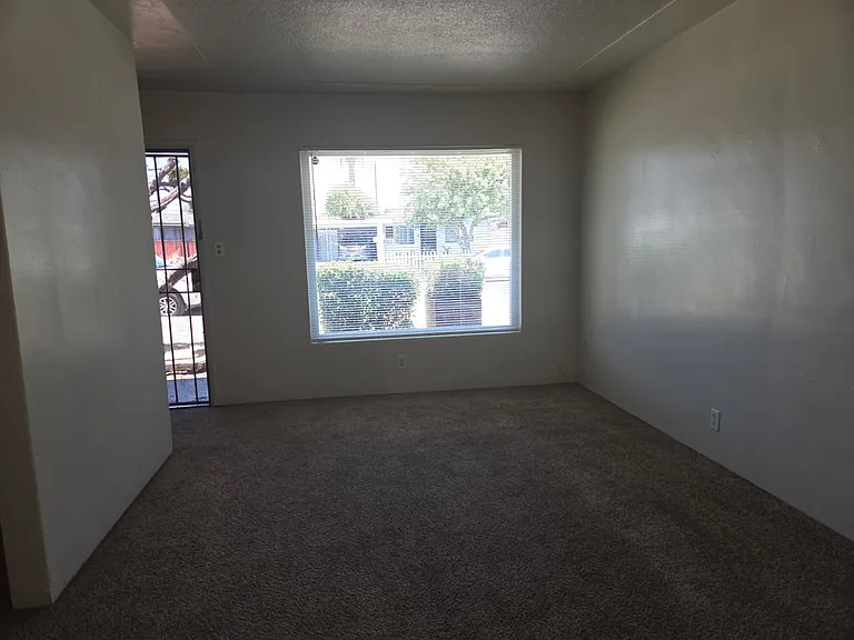 2315 N 2nd St #2315 — Photo 2