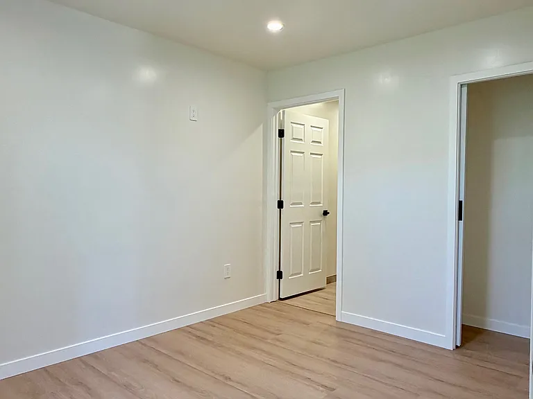 16117 Harvest St — Photo 11