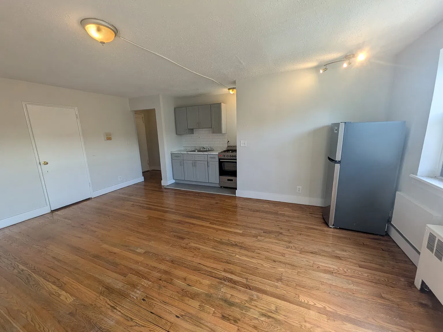 1034 Kennedy Blvd — Photo 3