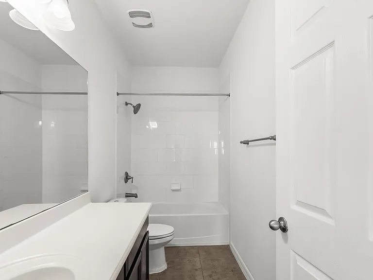 14978 Fells Ln #14978 — Photo 33