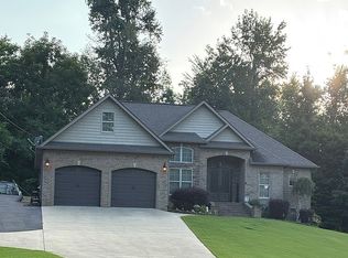 203 Laurel Wood Dr, RAINBOW CITY, AL 35906