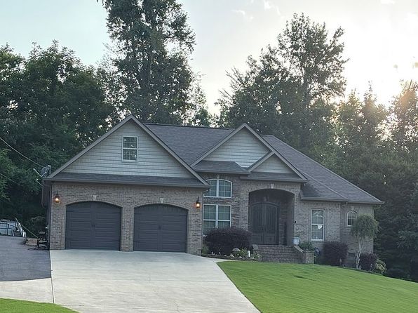 203 Laurel Wood Dr