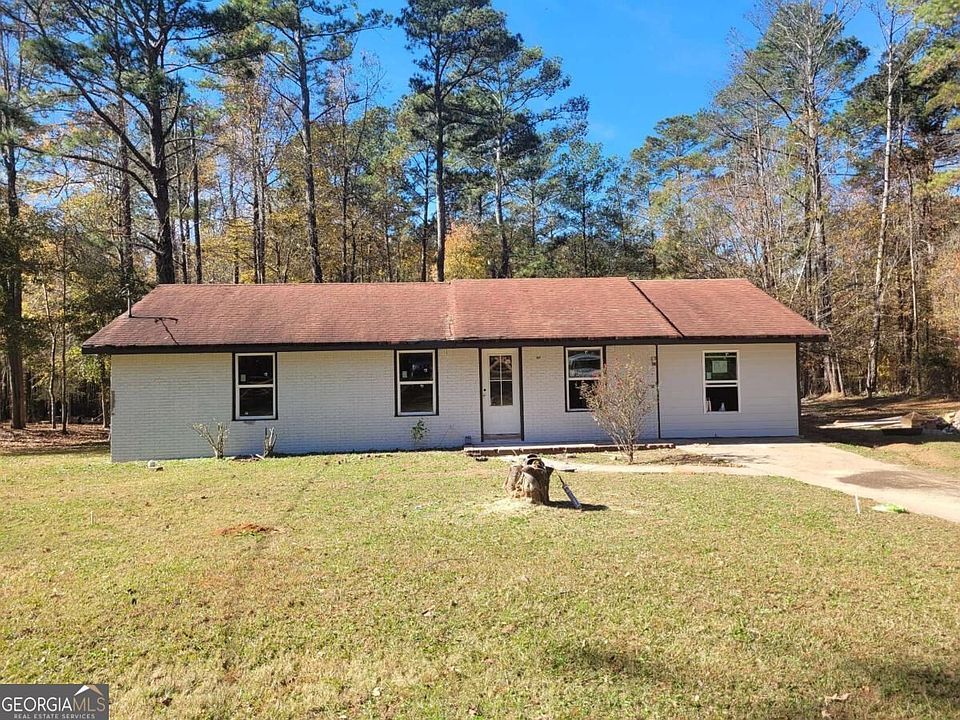 2nd image of 165 Moss Rd