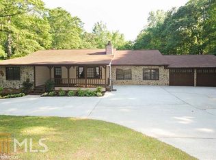 200 Janice Dr, Fayetteville, GA 30214