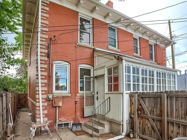 25 E 3rd Ave — Photo 25