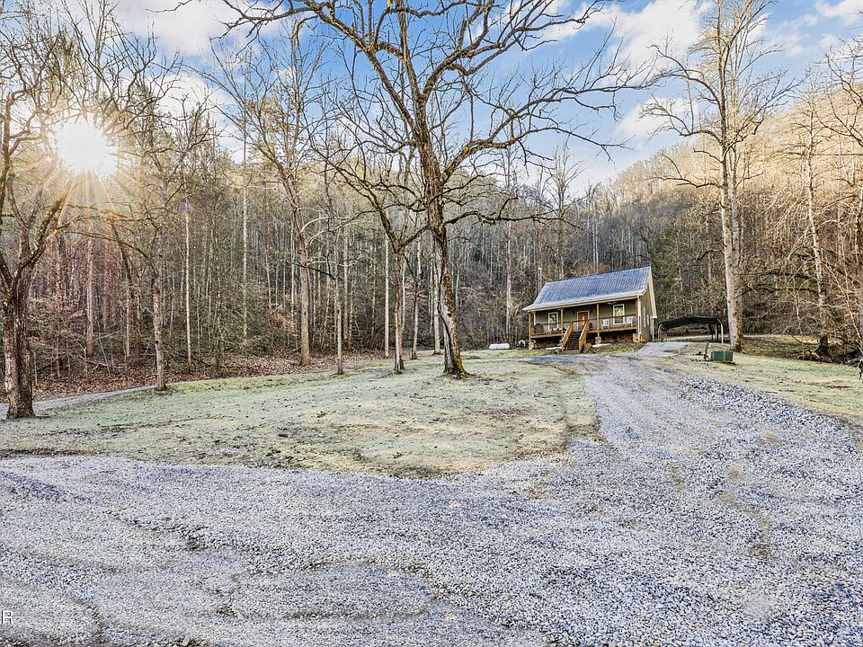 1st image of 4876 Pearl Valley Rd