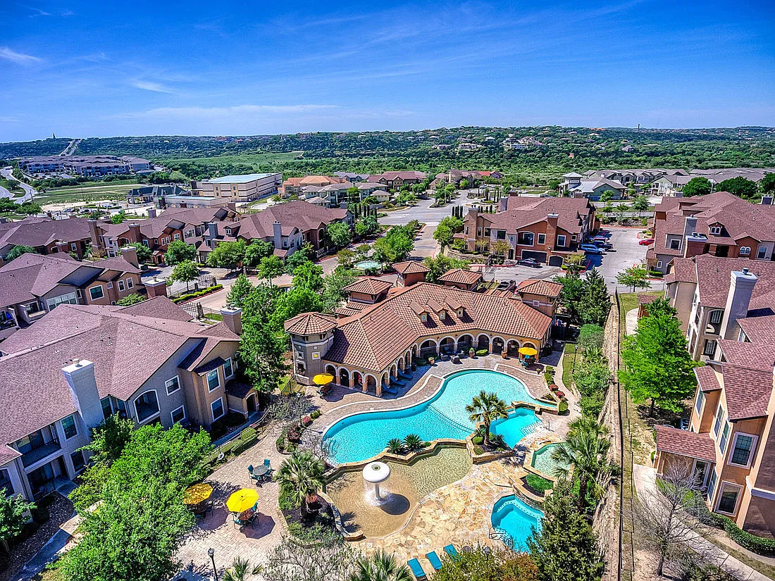 Estates at Canyon Ridge — Photo 3