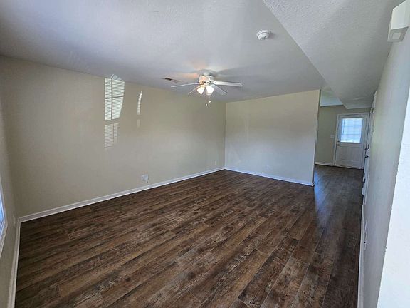 2nd image of 253-1A Executive Ave
