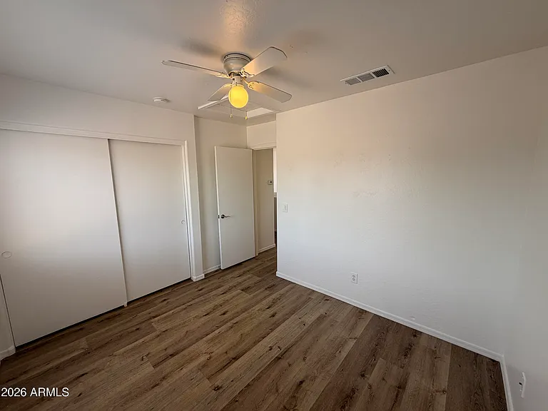 12930 W Paradise Dr — Photo 10