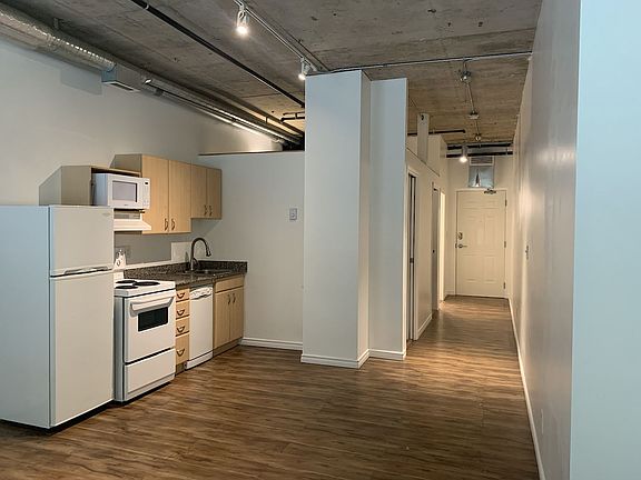 3rd image of 10024 Jasper Ave NW #407