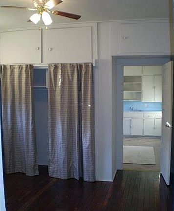 4th image of 8412-14 Apple St