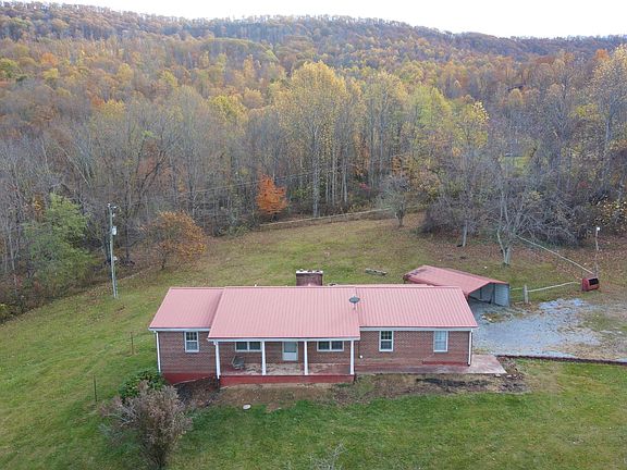 3rd image of 179 Fowler St