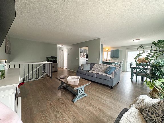 4th image of 2418 Marquette Dr
